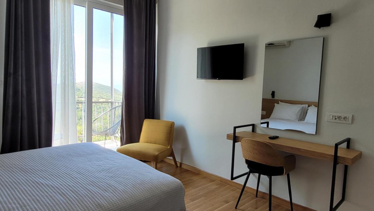 Theoxenia Hotel Андрицена Экстерьер фото