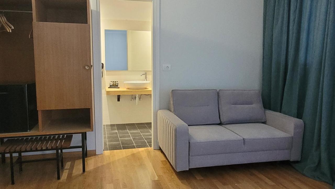Theoxenia Hotel Андрицена Экстерьер фото