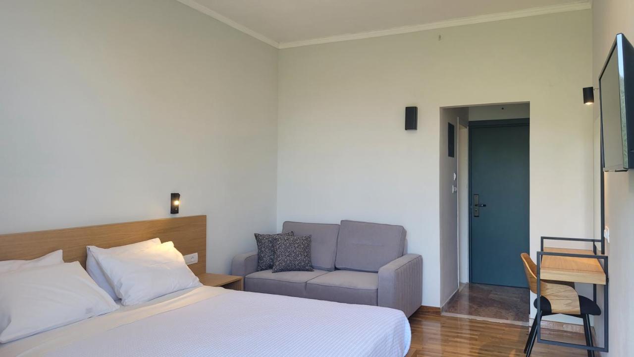 Theoxenia Hotel Андрицена Экстерьер фото