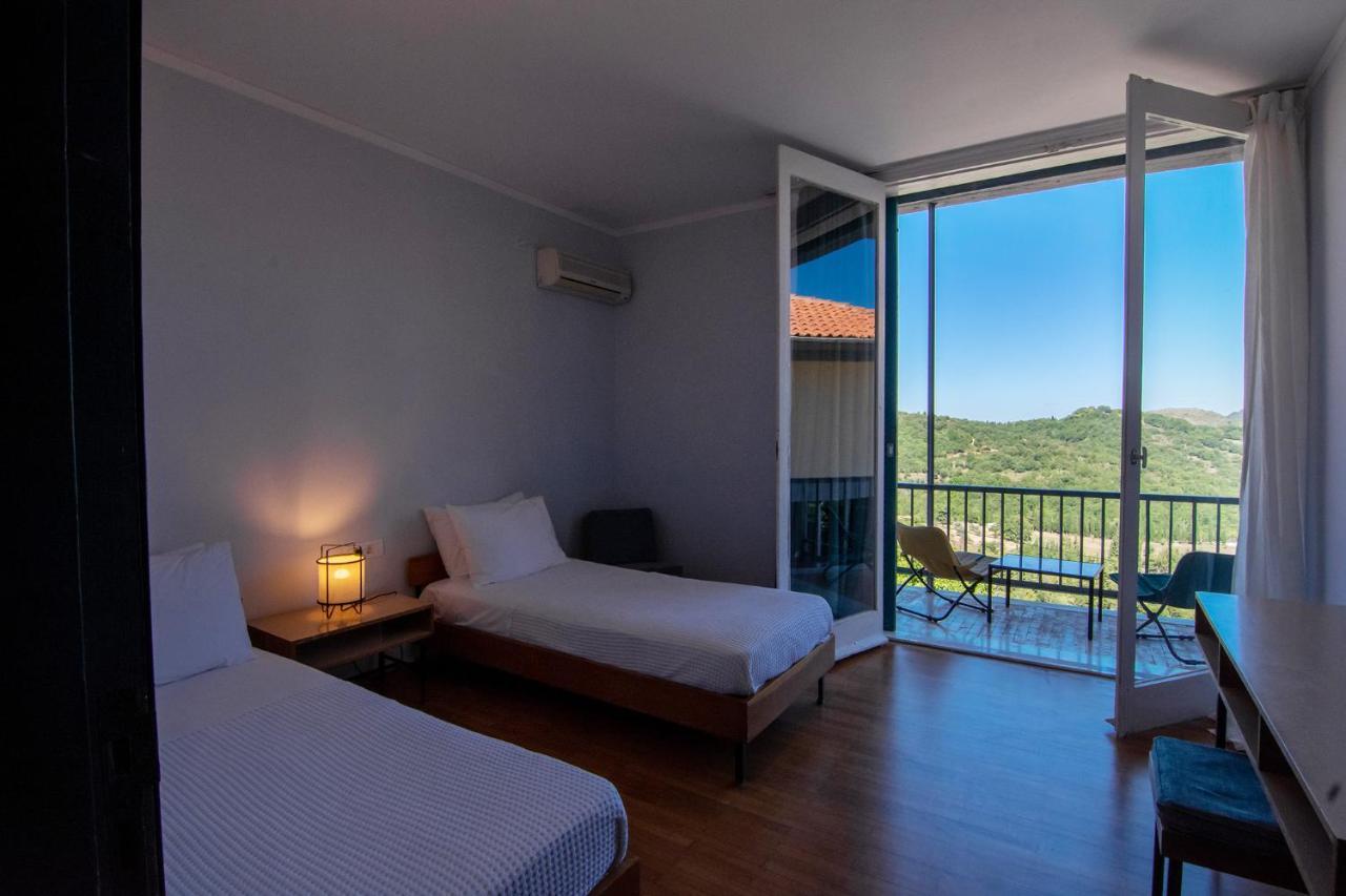 Theoxenia Hotel Андрицена Экстерьер фото